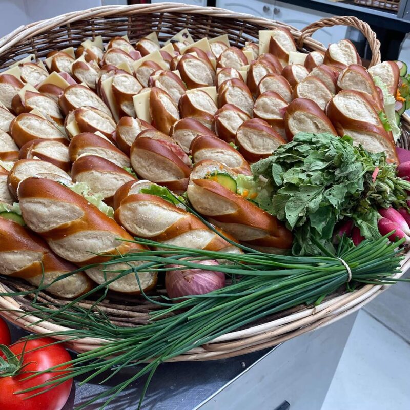 212431826_217813163527476_8772986182503494592_N 800X800 | Mamsèl Bretzel Pourquoi opter pour un buffet lors d’un anniversaire ? Rixheim